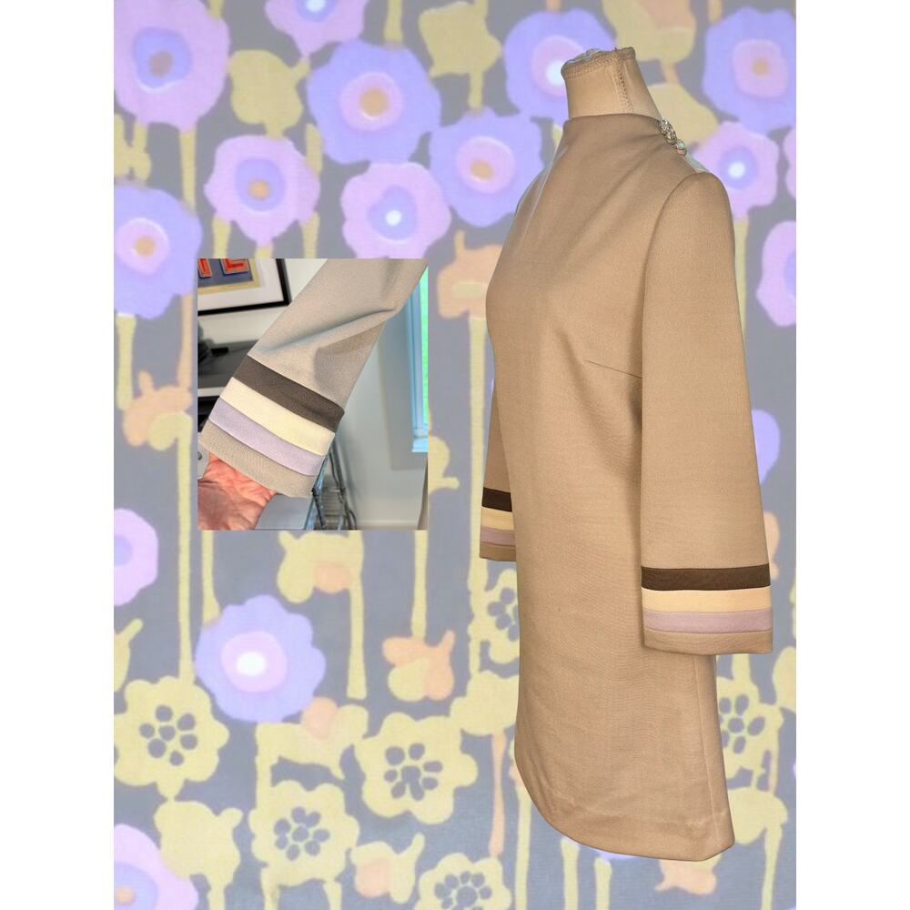 Vintage 60s Dalton Camel Knit Dress Structural Funnel Neck Multi-Stripe Trim 8 - Picture 3 of 4